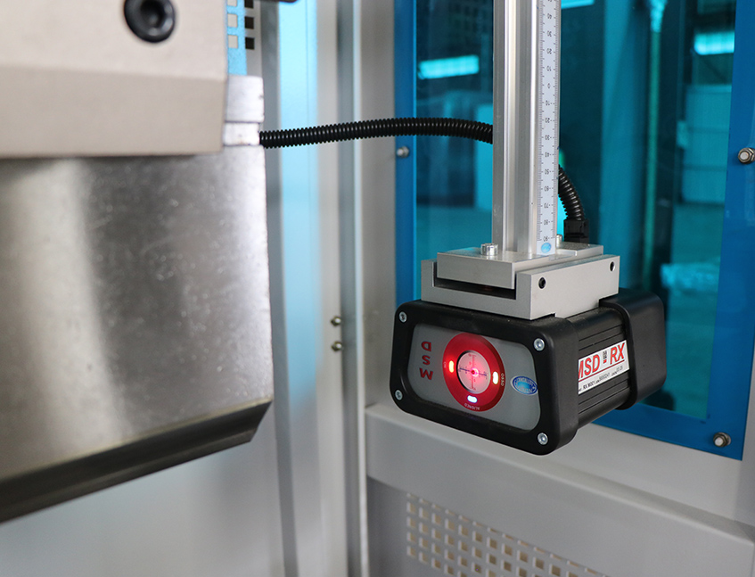 laser protecting deivce